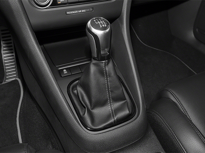 2013 Volkswagen Golf w/Sunroof & Navi