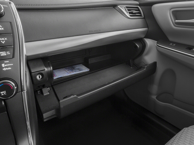 2016 Toyota Camry SE w/Special Edition Pkg