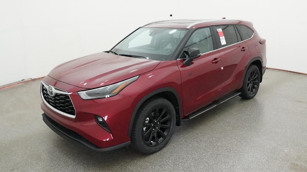 2026 Toyota Highlander XLE AWD's photo