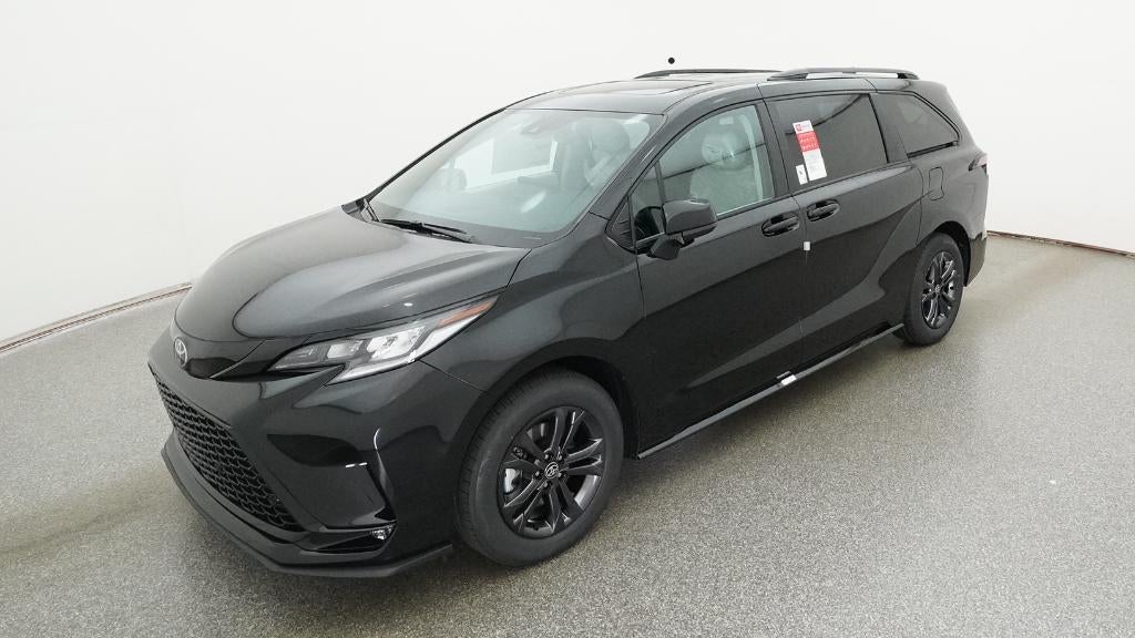 2026 Toyota Sienna XSE 7-Passenger Hybrid AWD's photo