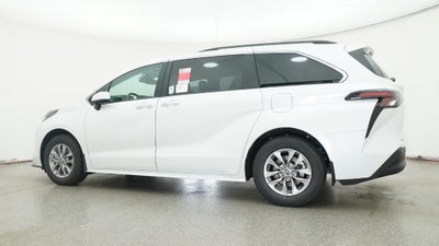 2026 Toyota Sienna XLE