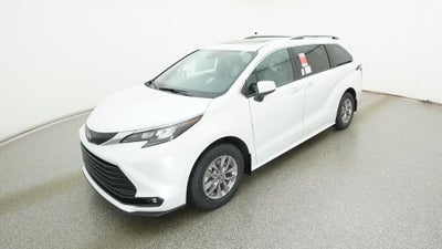 2026 Toyota Sienna XLE