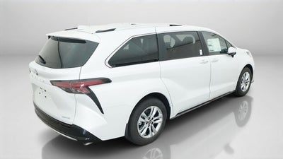 2026 Toyota Sienna Limited