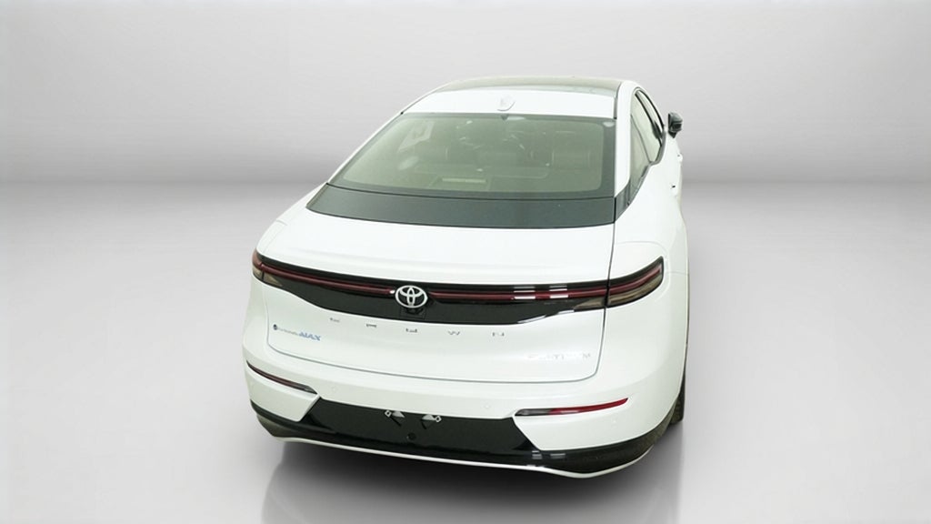 2027 Toyota Toyota Crown Platinum