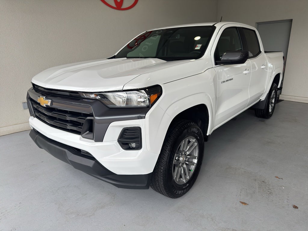 2024 Chevrolet Colorado 2WD LT
