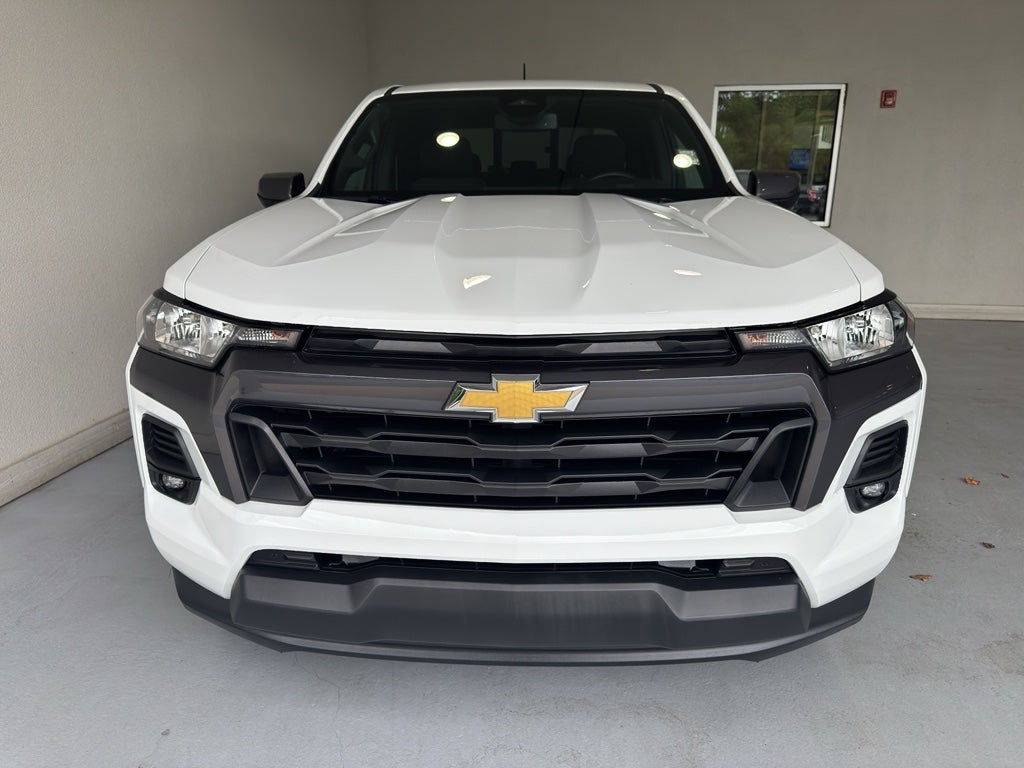 2024 Chevrolet Colorado 2WD LT