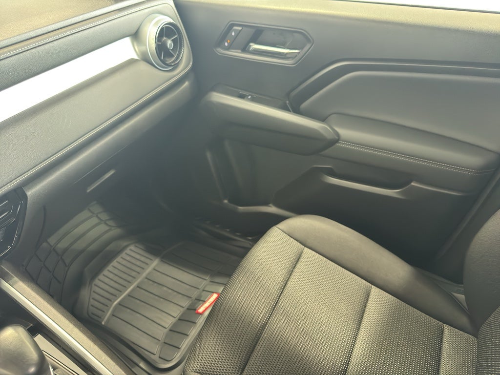 2024 Chevrolet Colorado 2WD LT