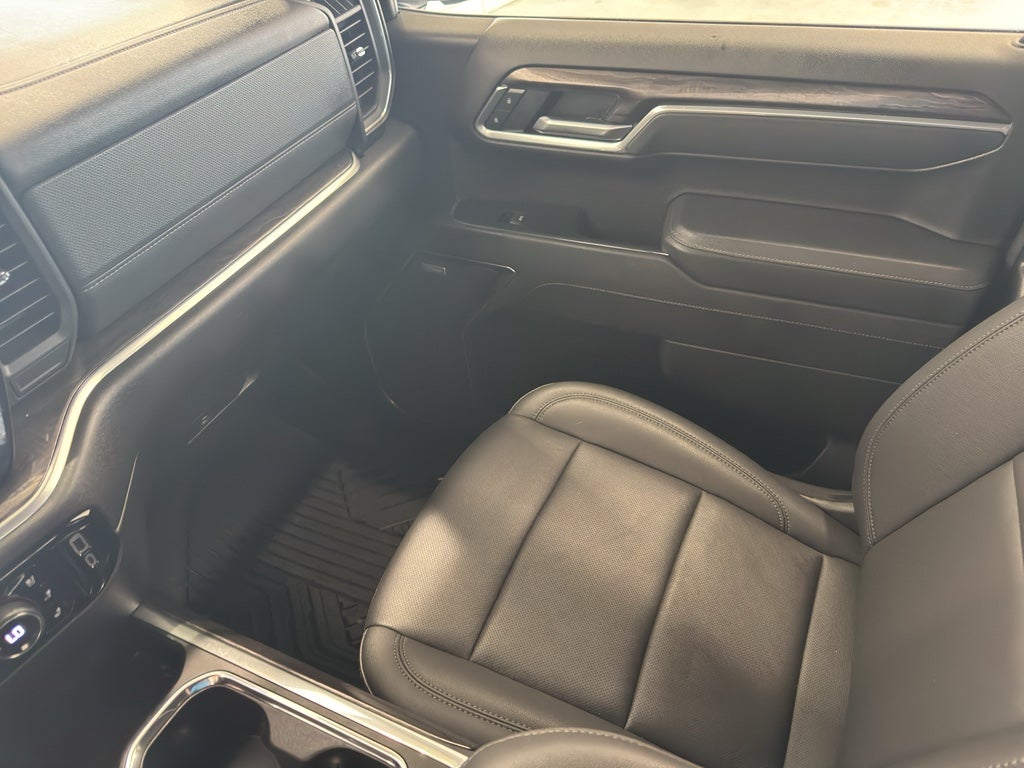2025 Chevrolet Silverado LTZ