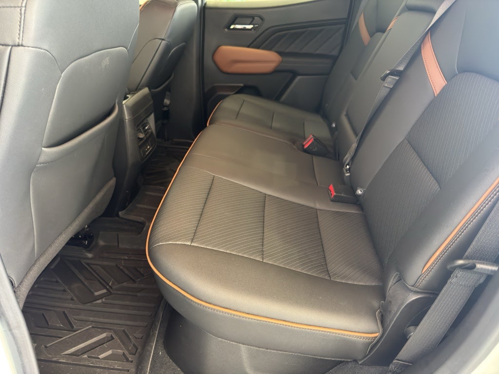 2023 GMC Canyon 4WD AT4
