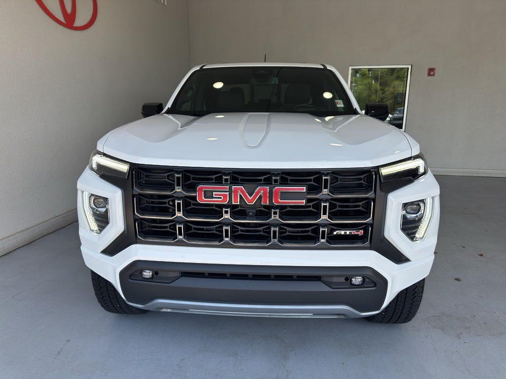 2023 GMC Canyon 4WD AT4