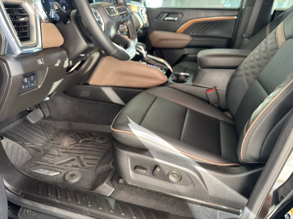 2024 GMC Canyon 4WD Denali