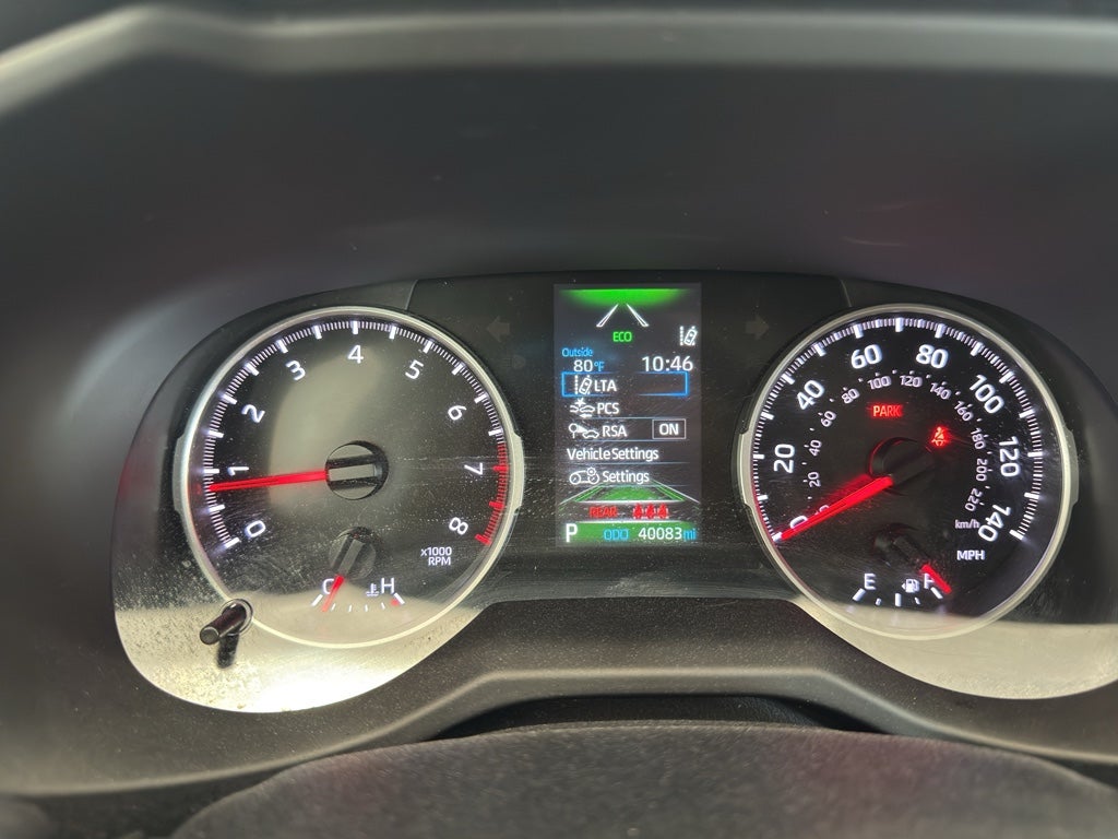 2022 Toyota RAV4 LE