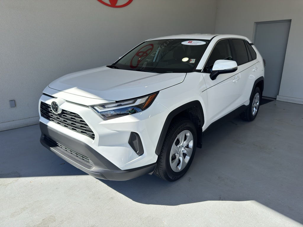 2025 Toyota RAV4 LE