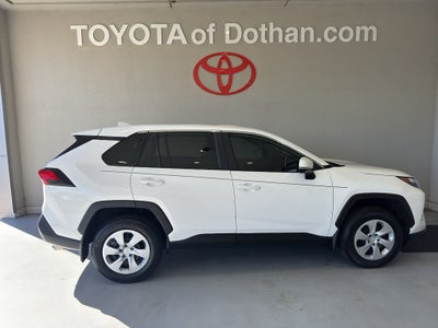 2025 Toyota RAV4 LE
