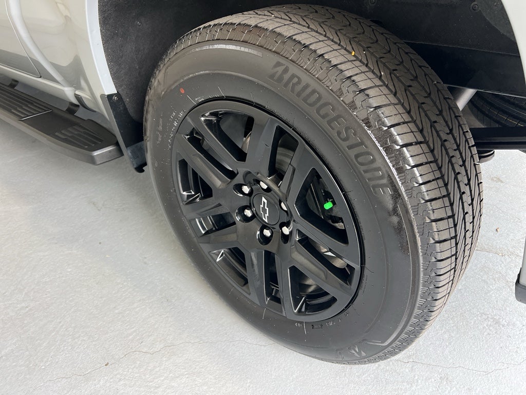 2024 Chevrolet Silverado Custom