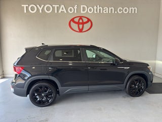 2023 Volkswagen Taos SE