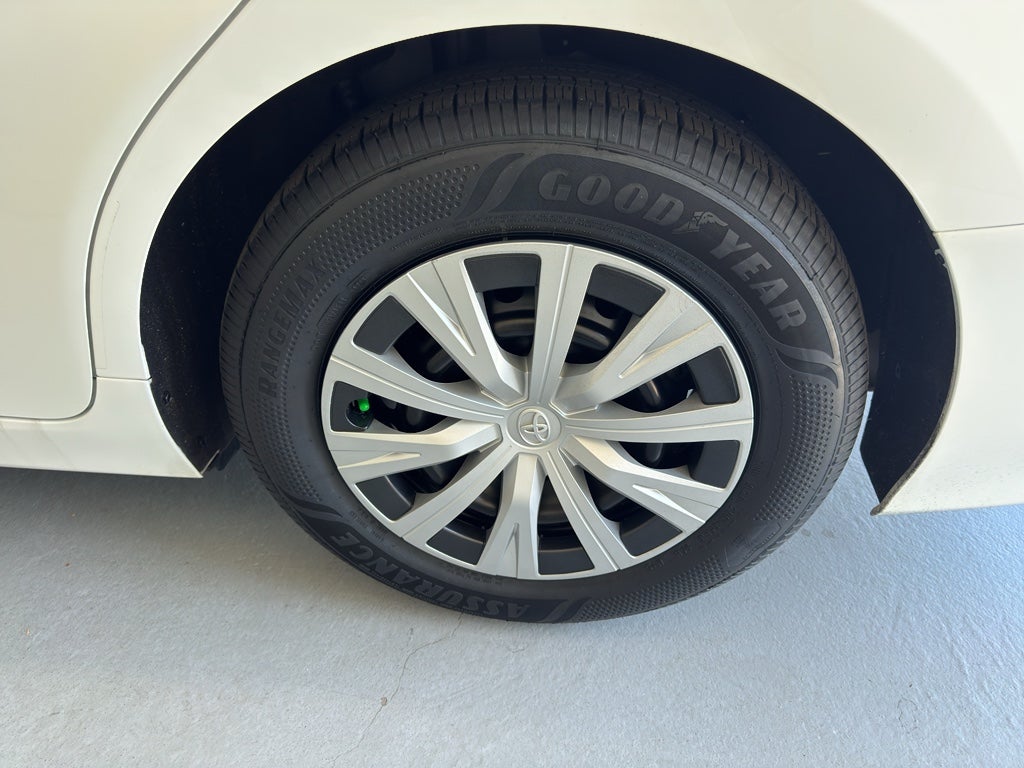 2023 Toyota Camry Hybrid LE