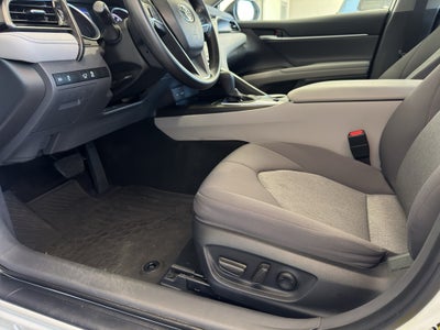 2023 Toyota Camry Hybrid LE