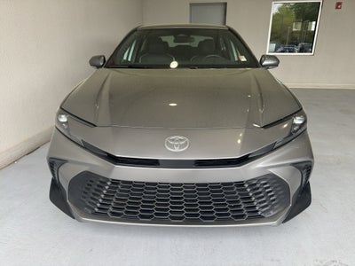 2025 Toyota Camry Hybrid SE