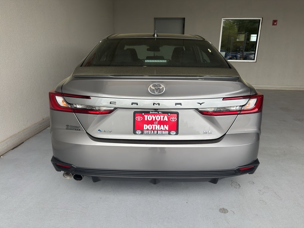 2025 Toyota Camry Hybrid SE