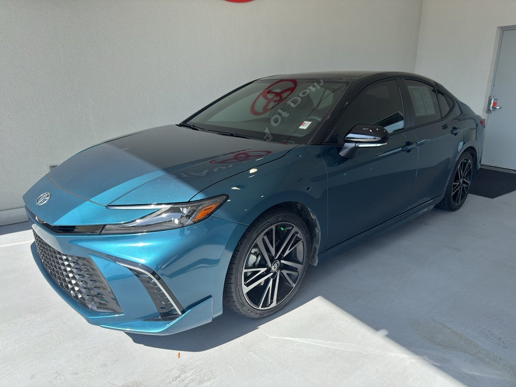 2025 Toyota Camry Hybrid XSE