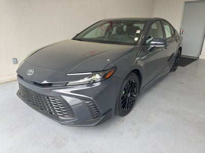 2025 Toyota Camry Hybrid SE