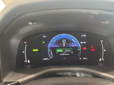 2025 Toyota Camry Hybrid SE