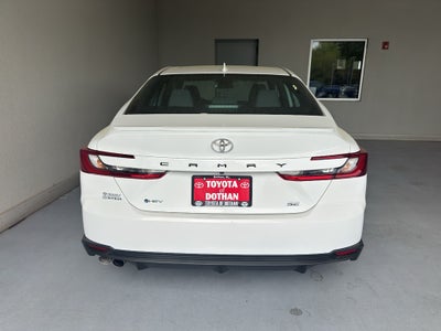 2025 Toyota Camry Hybrid SE