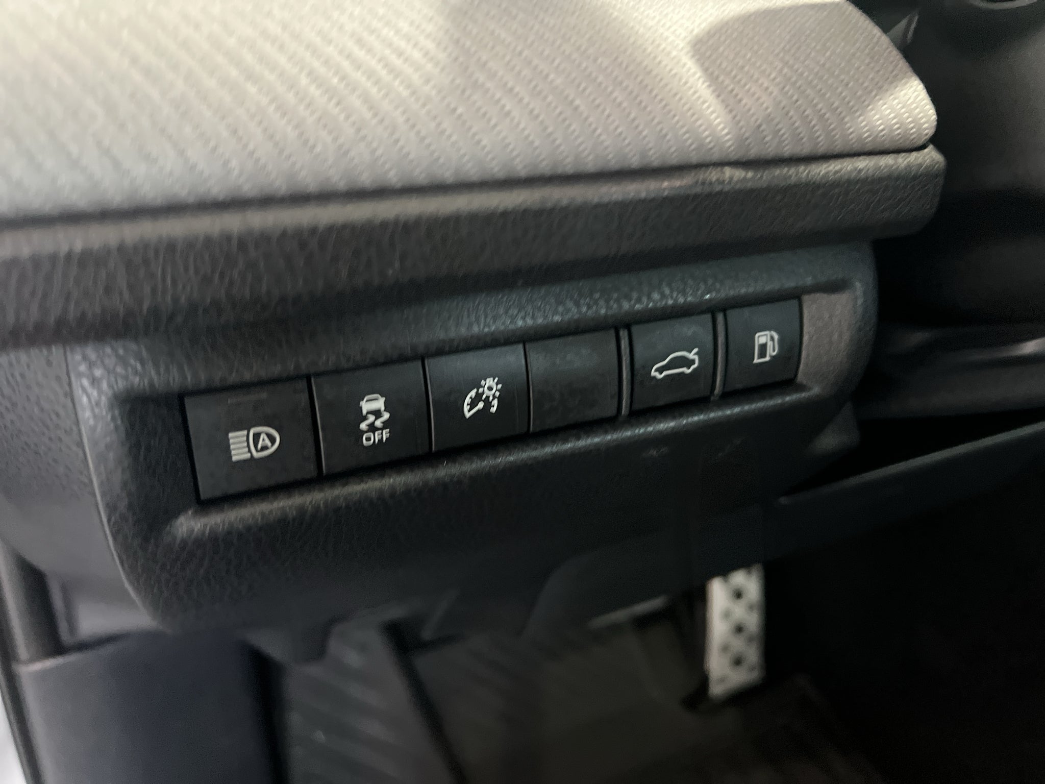 2026 Toyota Camry Hybrid SE