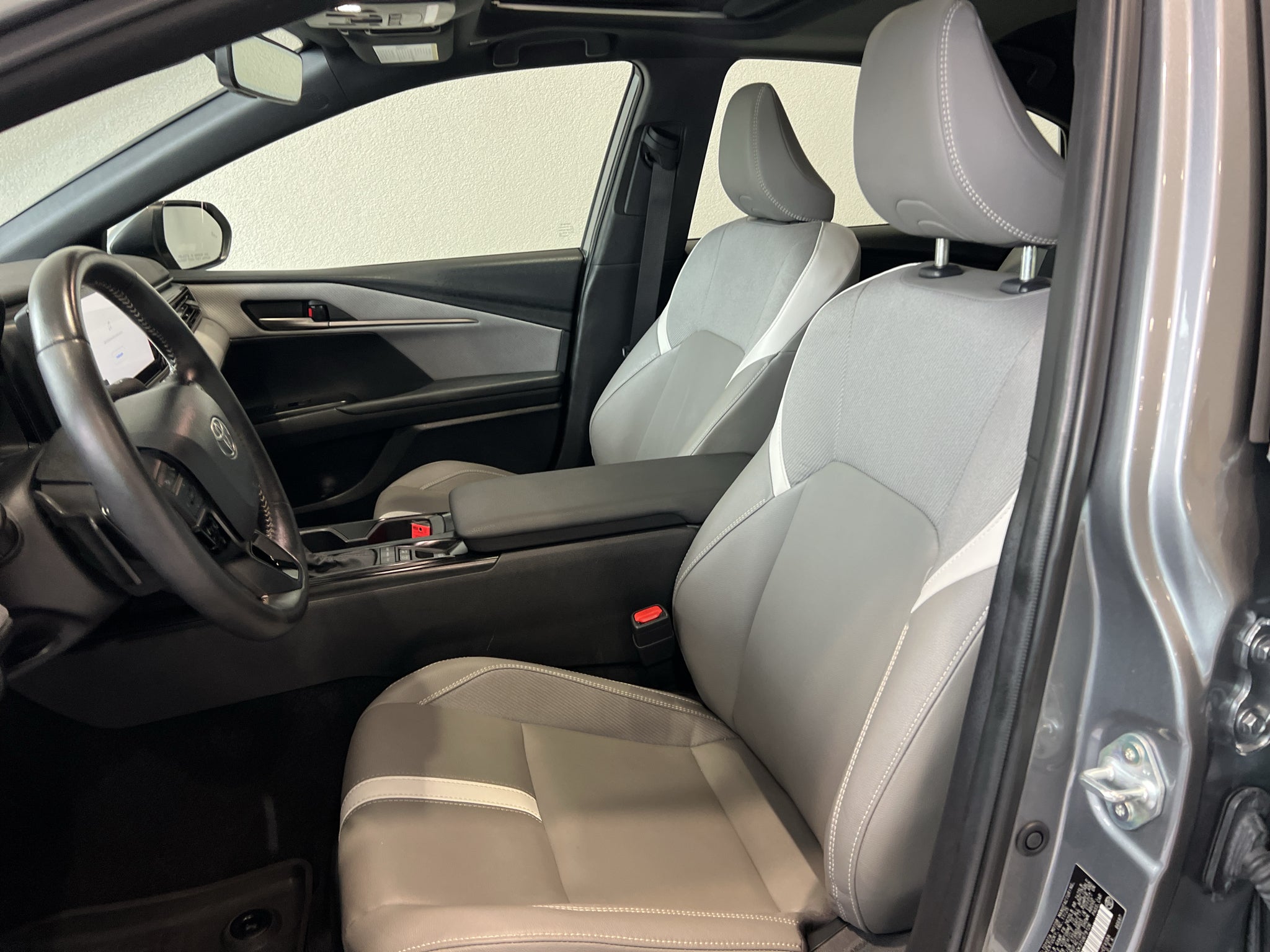2026 Toyota Camry Hybrid SE