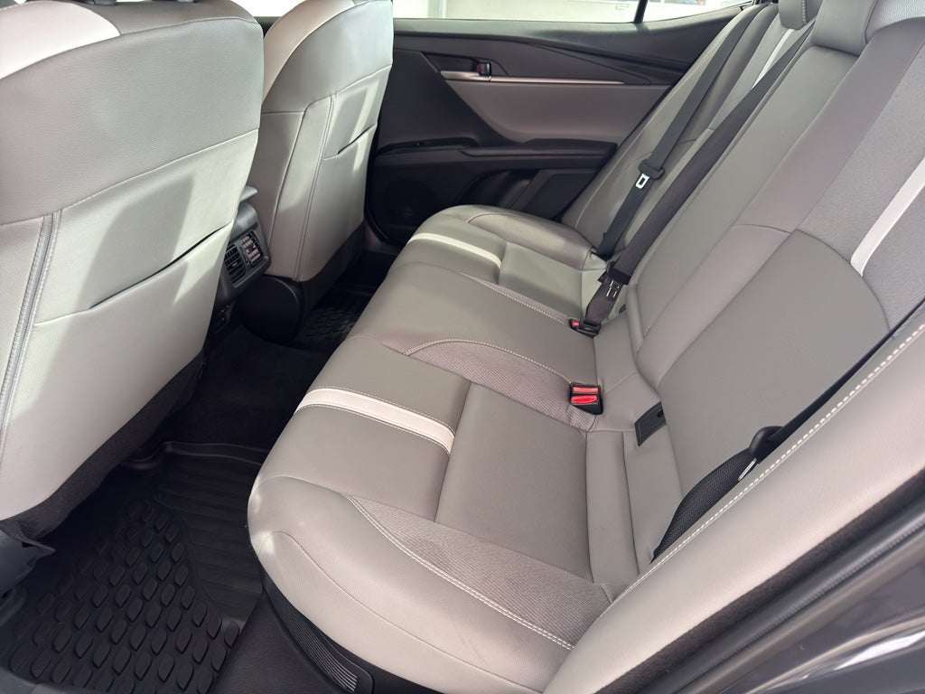 2026 Toyota Camry Hybrid SE