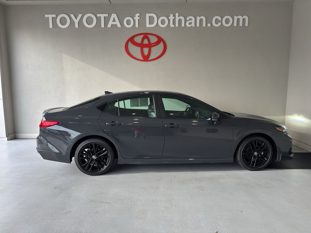 2026 Toyota Camry Hybrid SE