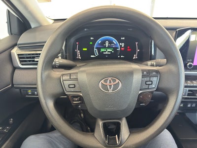 2025 Toyota Camry Hybrid LE