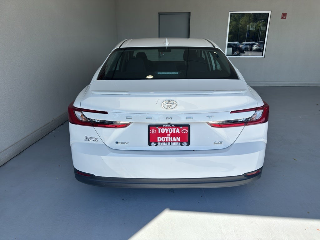 2025 Toyota Camry Hybrid LE