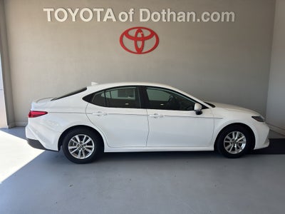 2025 Toyota Camry Hybrid LE