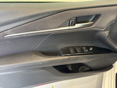 2025 Toyota Camry Hybrid LE