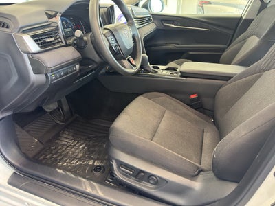 2025 Toyota Camry Hybrid LE