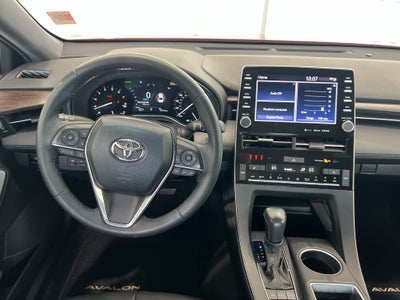 2022 Toyota Avalon XLE