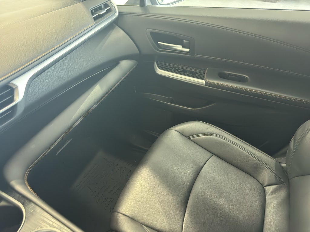 2025 Toyota Sienna Woodland