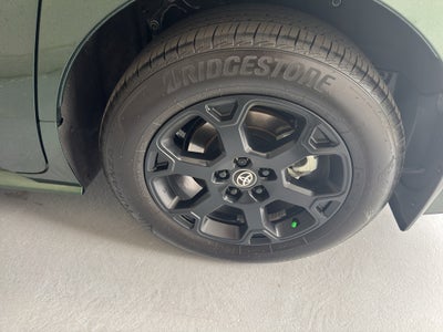 2025 Toyota Sienna Woodland