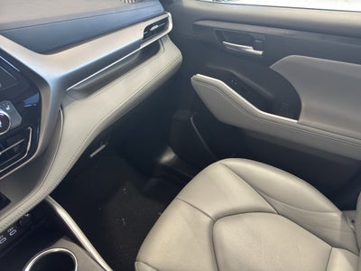 2023 Toyota Highlander Hybrid Hybrid XLE