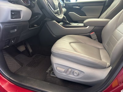 2023 Toyota Highlander Hybrid Hybrid XLE