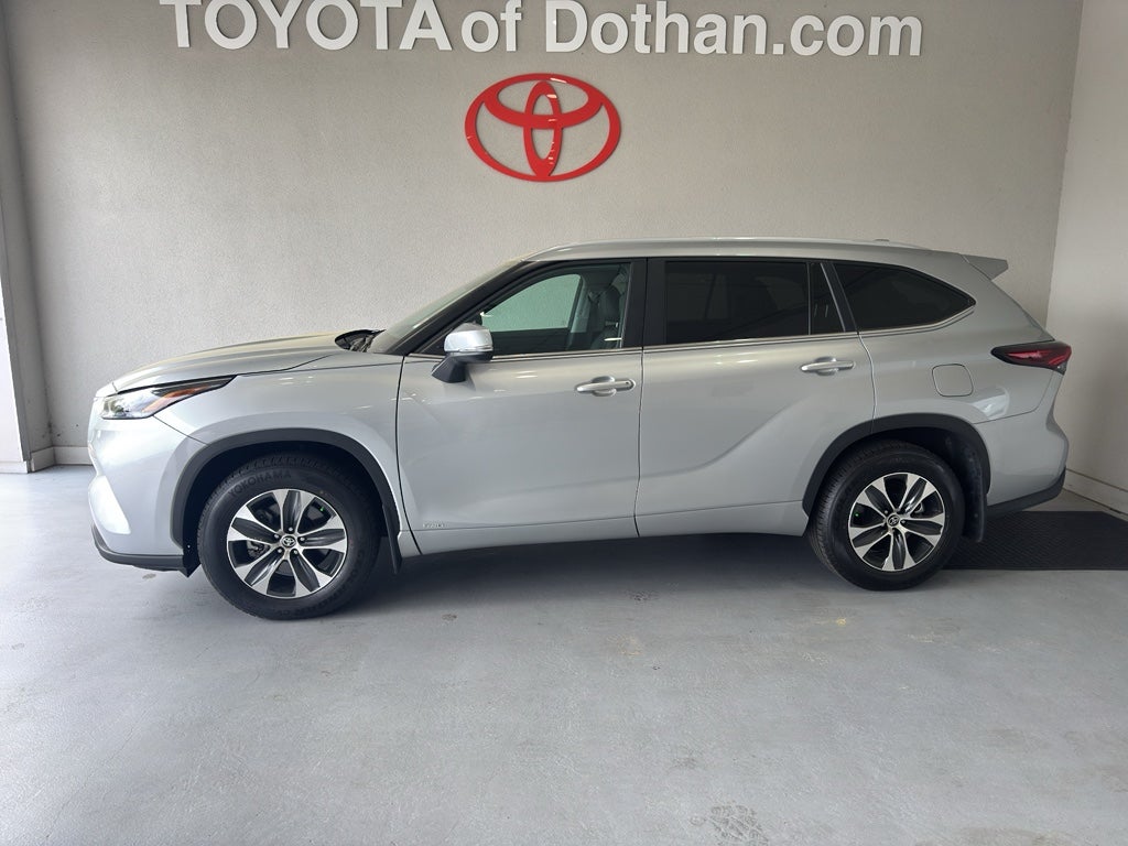 2025 Toyota Highlander Hybrid Hybrid XLE