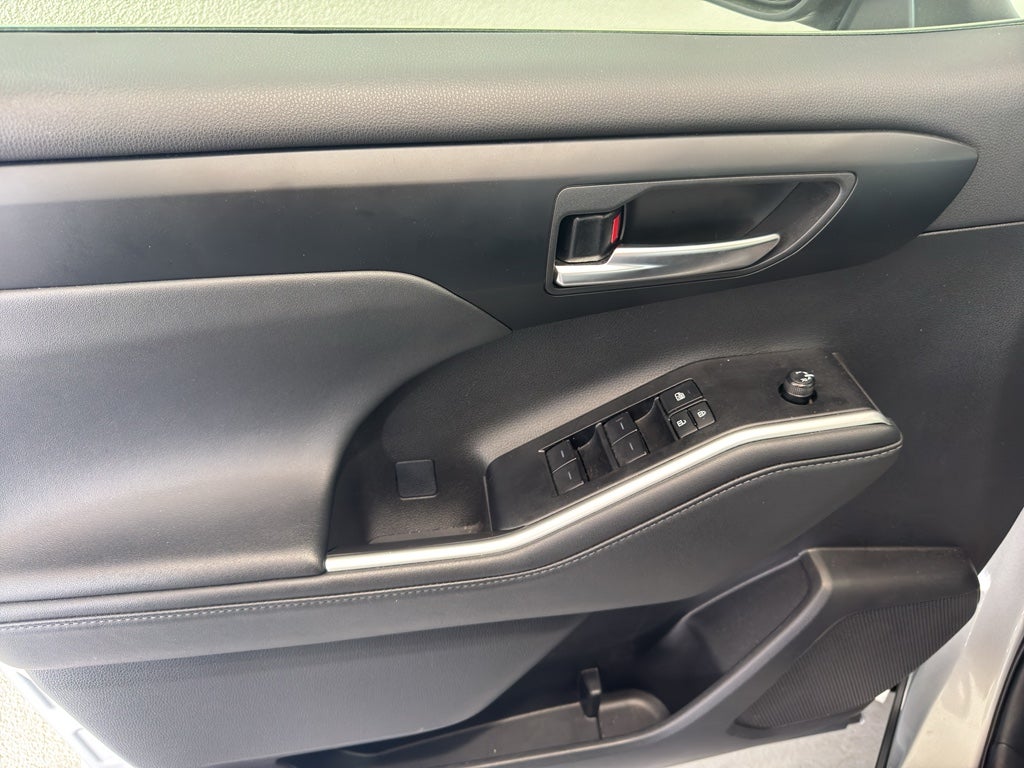 2025 Toyota Highlander Hybrid Hybrid XLE