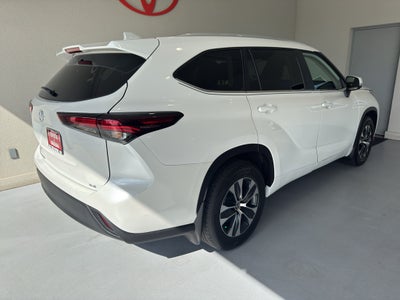 2025 Toyota Highlander XLE