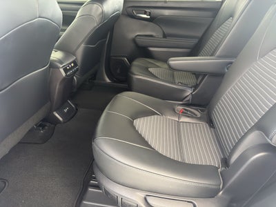 2023 Toyota Highlander XSE
