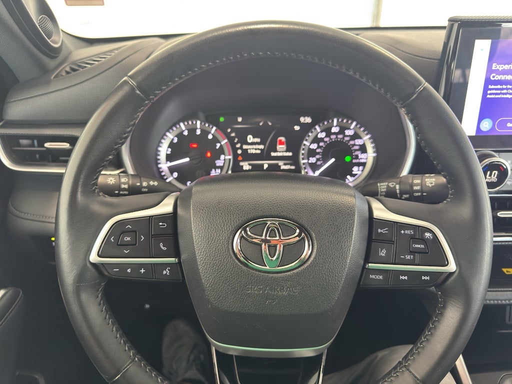 2023 Toyota Highlander XSE