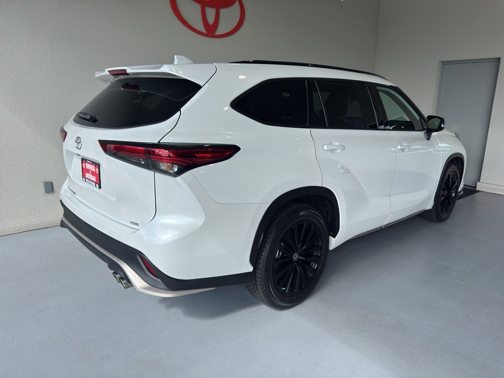 2023 Toyota Highlander XSE