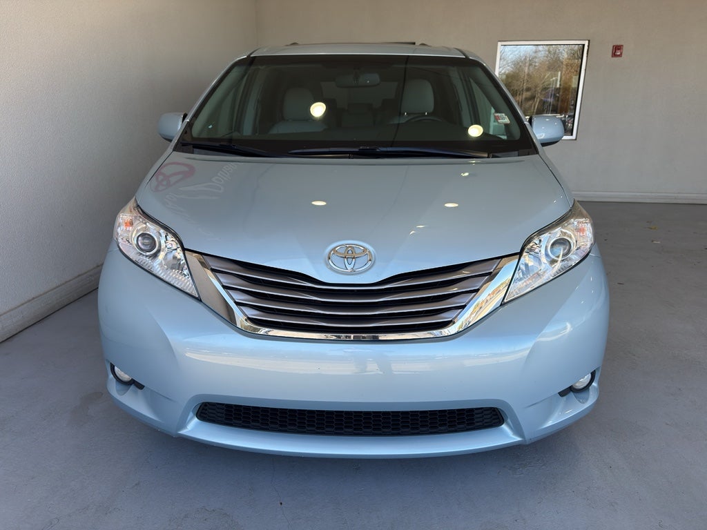 2015 Toyota Sienna XLE
