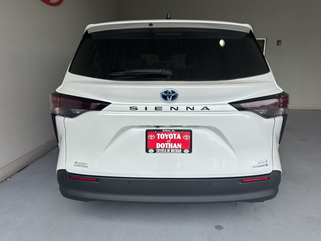 2024 Toyota Sienna XLE